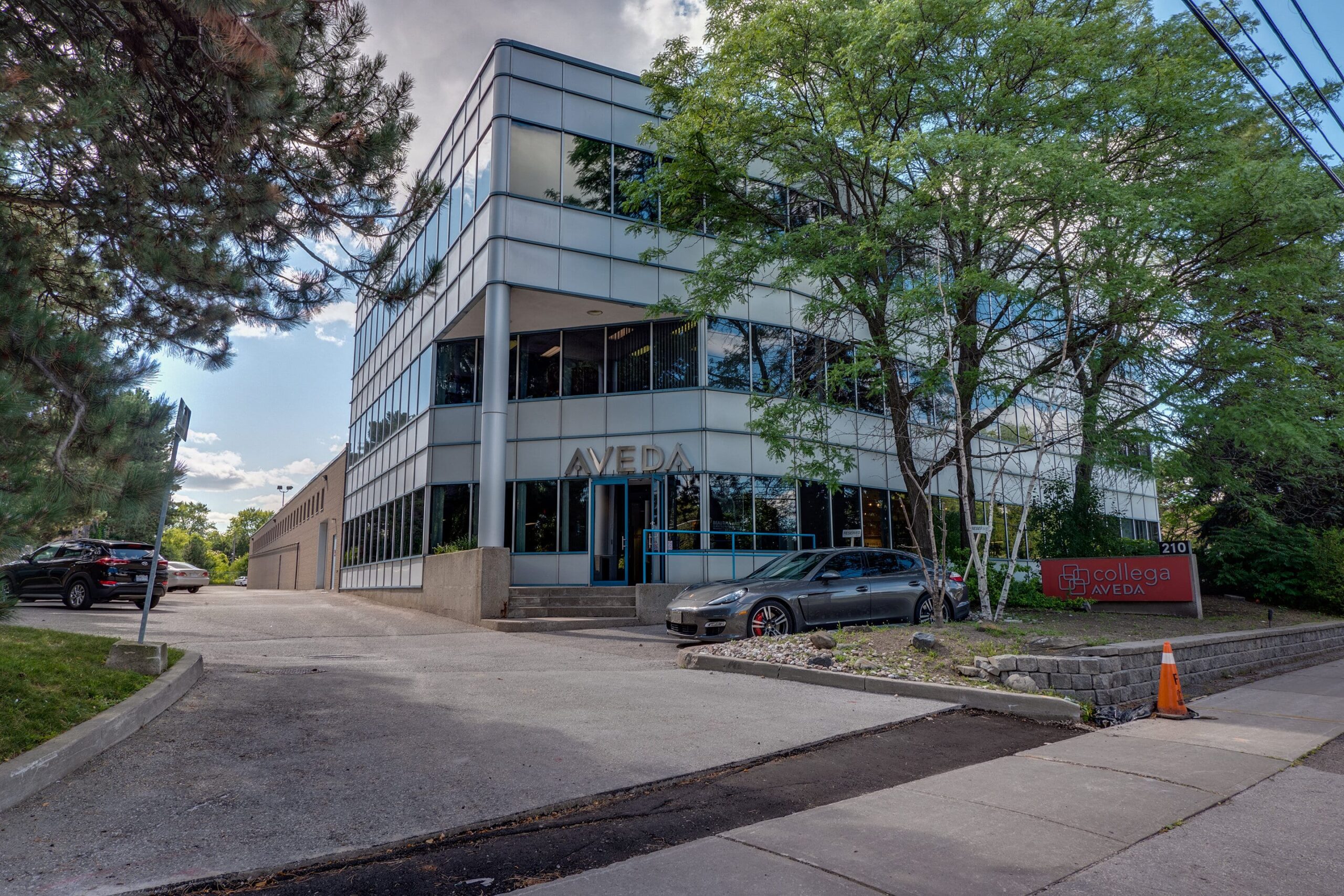 210 Lesmill Rd. – Skyline Industrial