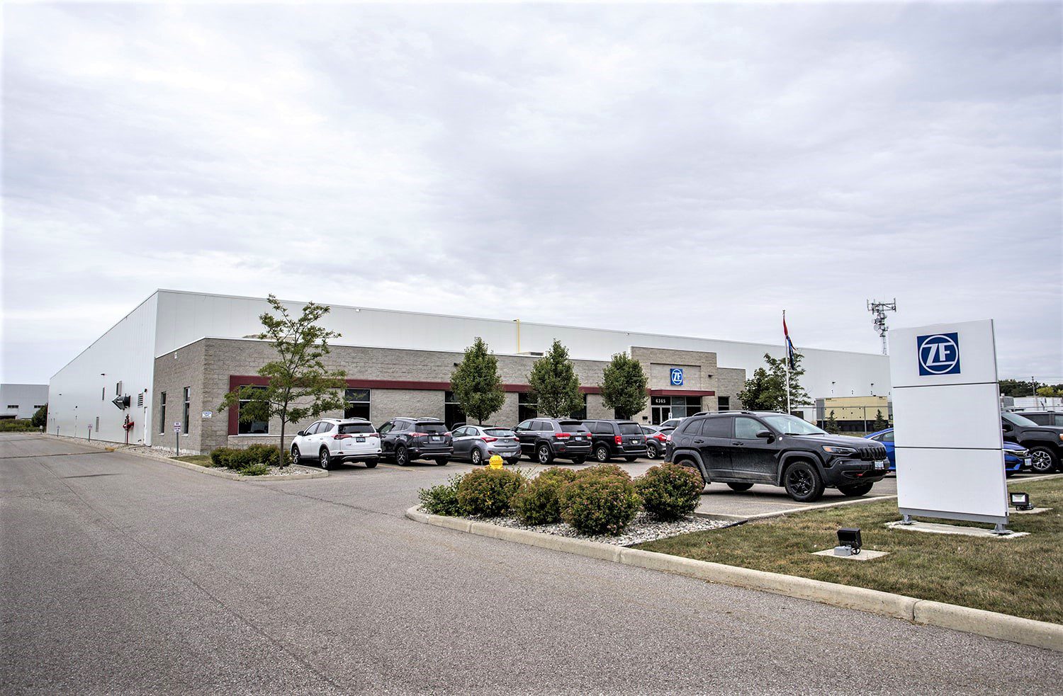 6365 Hawthorne Drive, Windsor, ON Canada